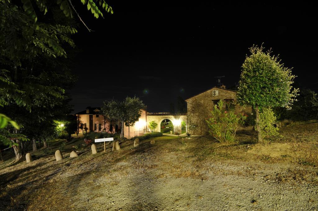 Santa Paola I Quattro Passeri Country House المظهر الخارجي الصورة